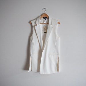 ABS | WHITE SLEEVELESS BLAZER